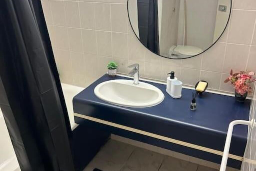 Photo of Bathroom in Carquefou