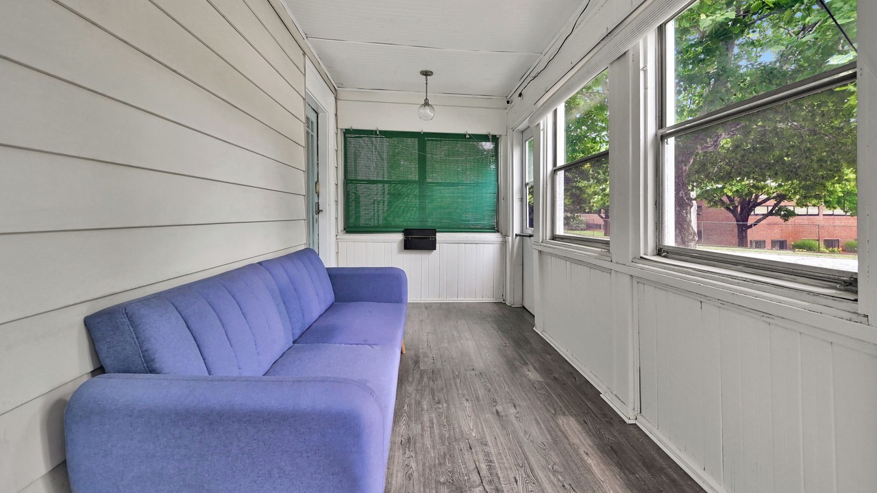 Photo of Livingroom in Watertown