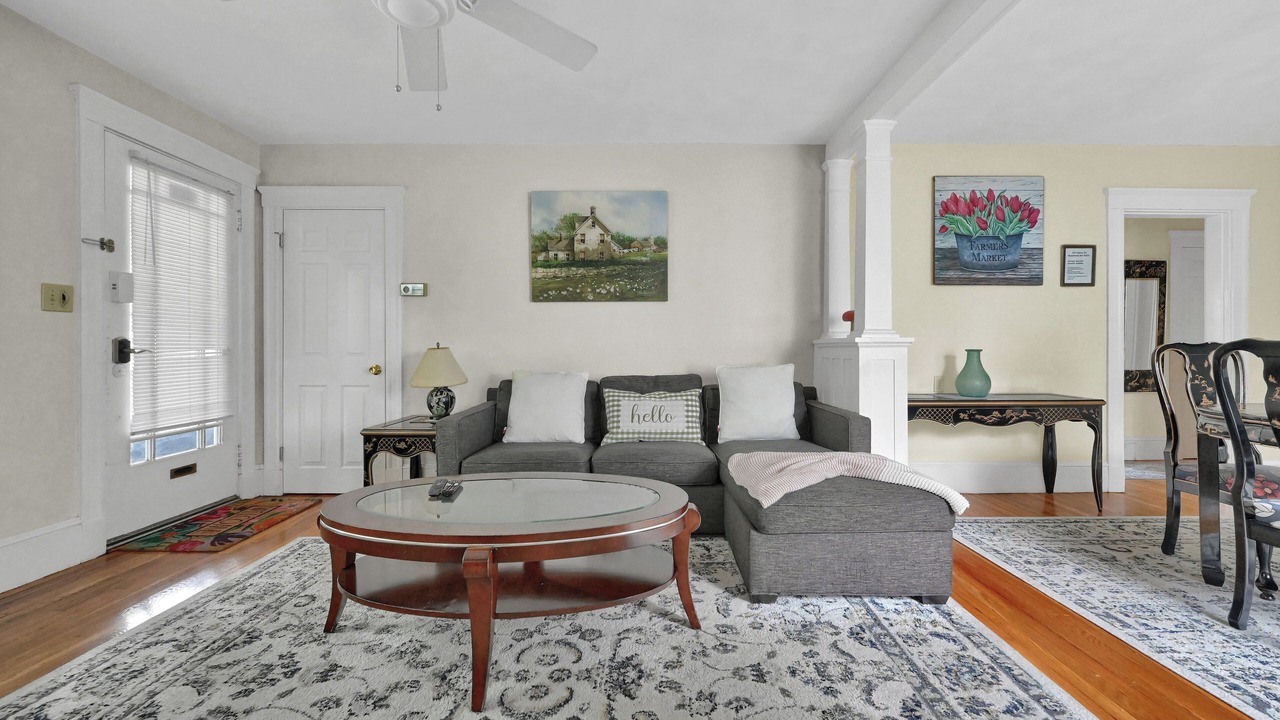 Photo of Livingroom in Watertown