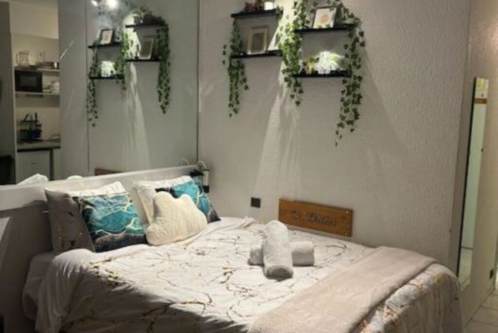 Photo of Bedroom in Carquefou