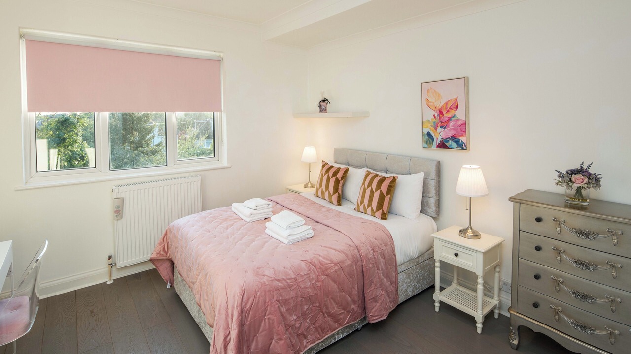 Photo of Bedroom in Golders Green