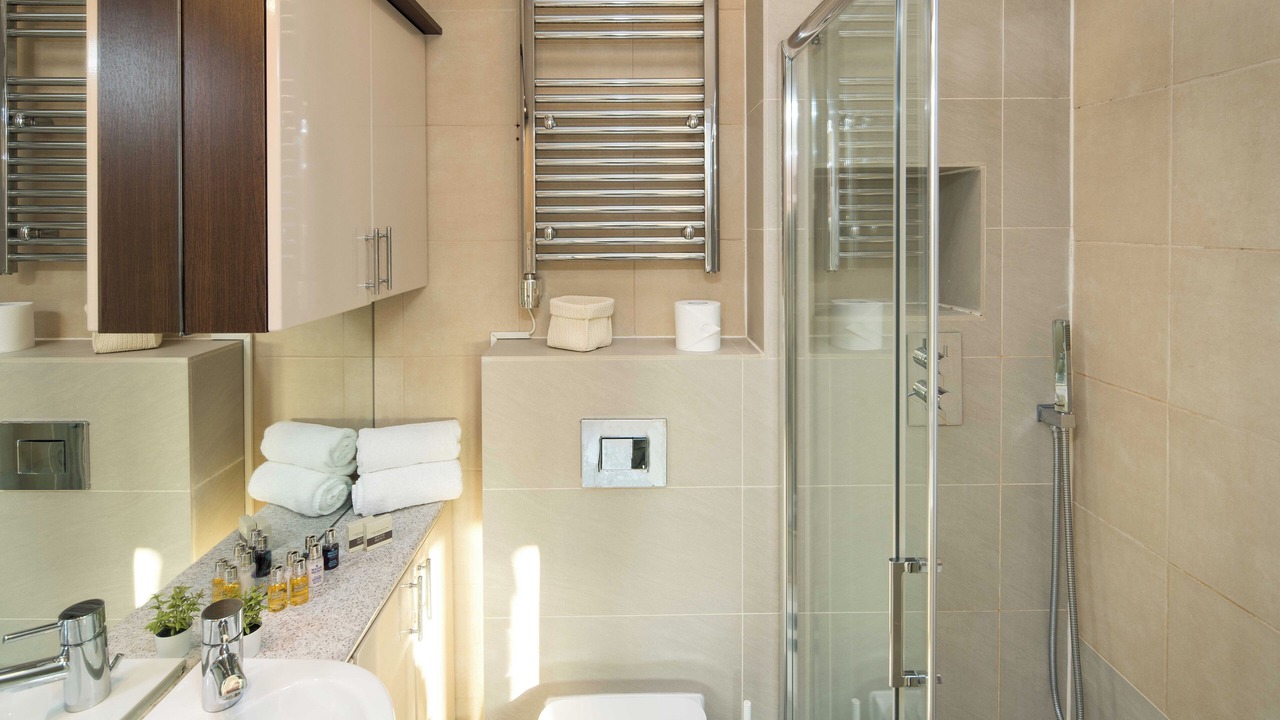 Photo of Bathroom in Golders Green