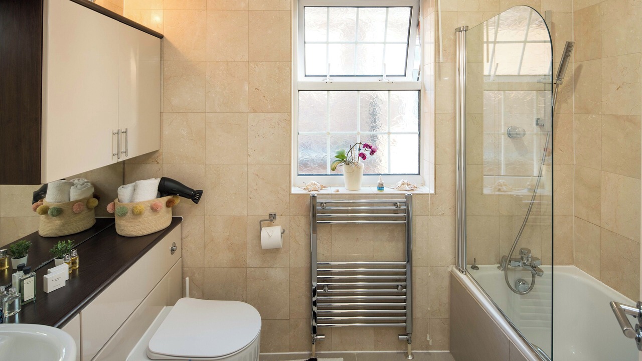 Photo of Bathroom in Golders Green
