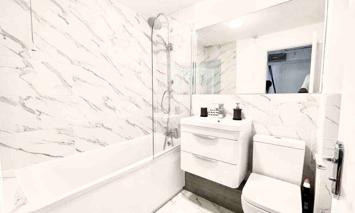 Photo of Bathroom in Deptford