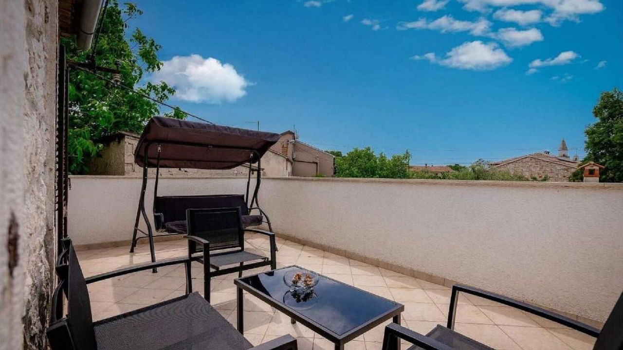 Photo of Patio Balcony in Zbandaj