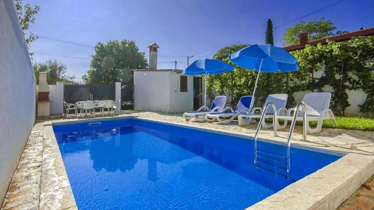 Photo of Outdoor in Zbandaj