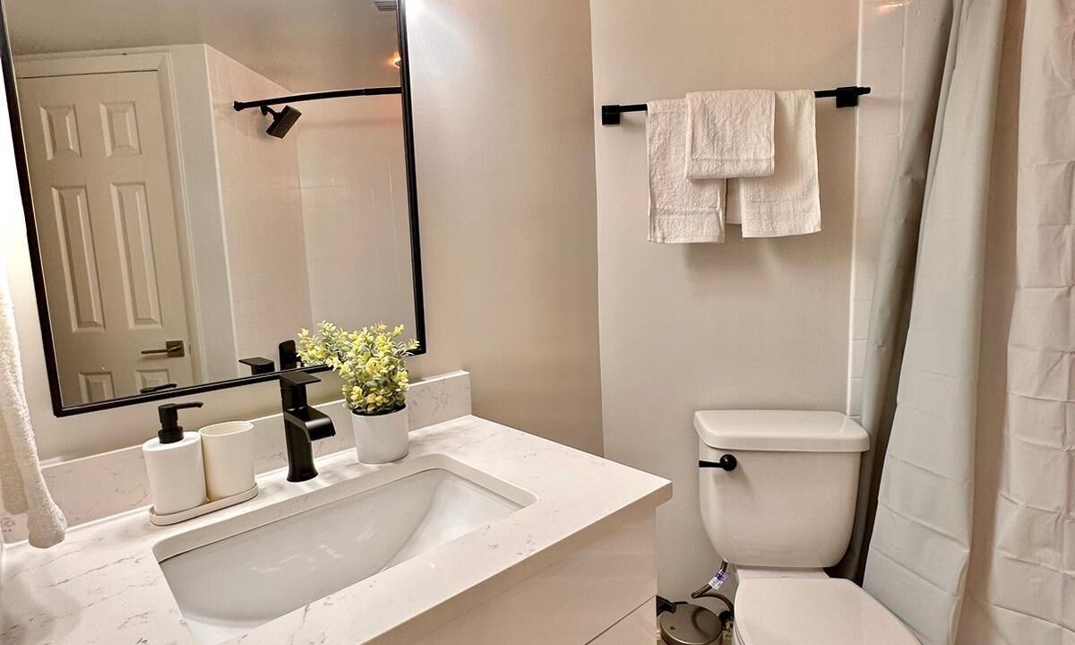 Photo of Bathroom in Pentagon City