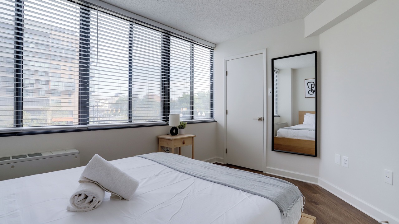 Photo of Bedroom in Pentagon City