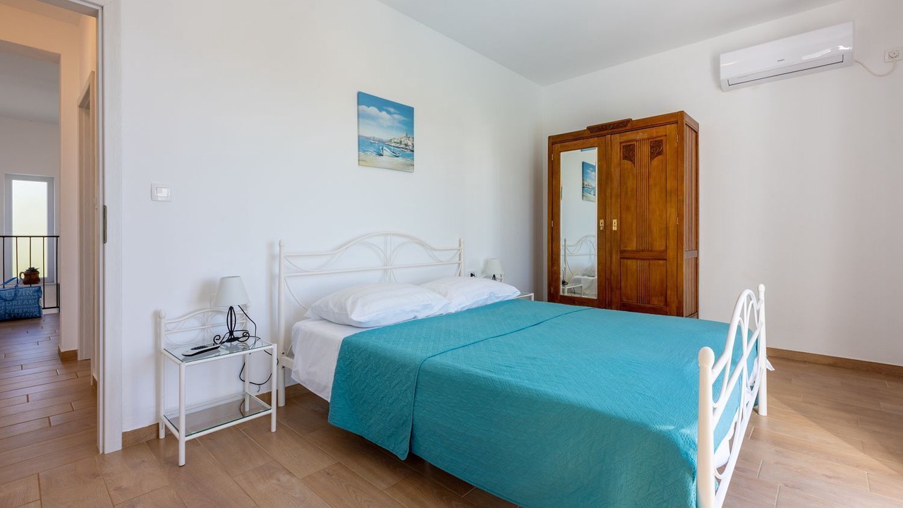 Photo of Bedroom in Smrika