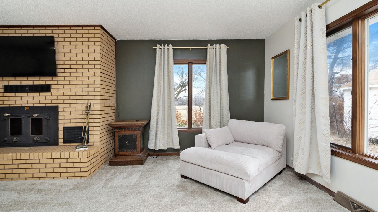 Photo of Livingroom in Herington