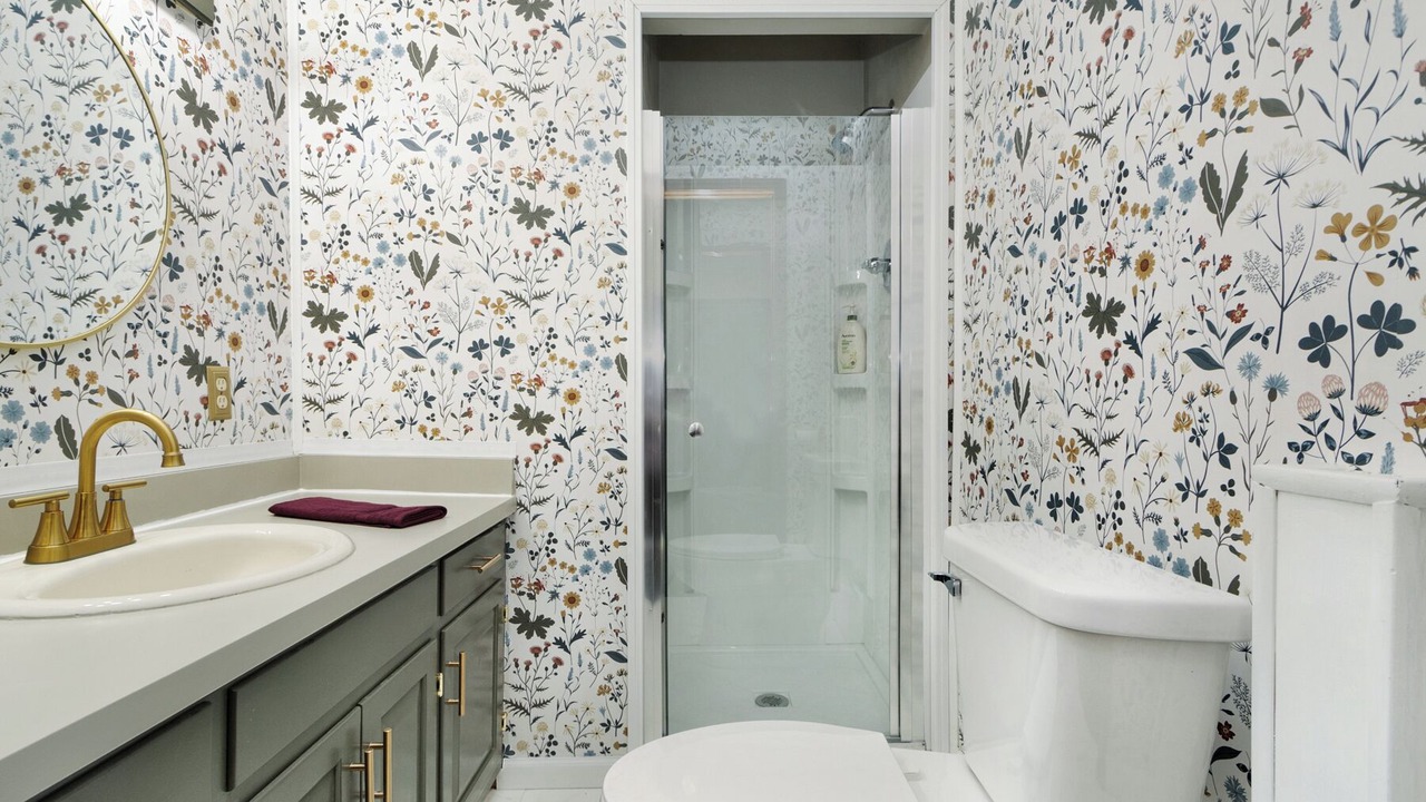 Photo of Bathroom in Herington
