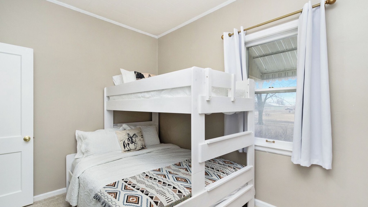 Photo of Bedroom in Herington