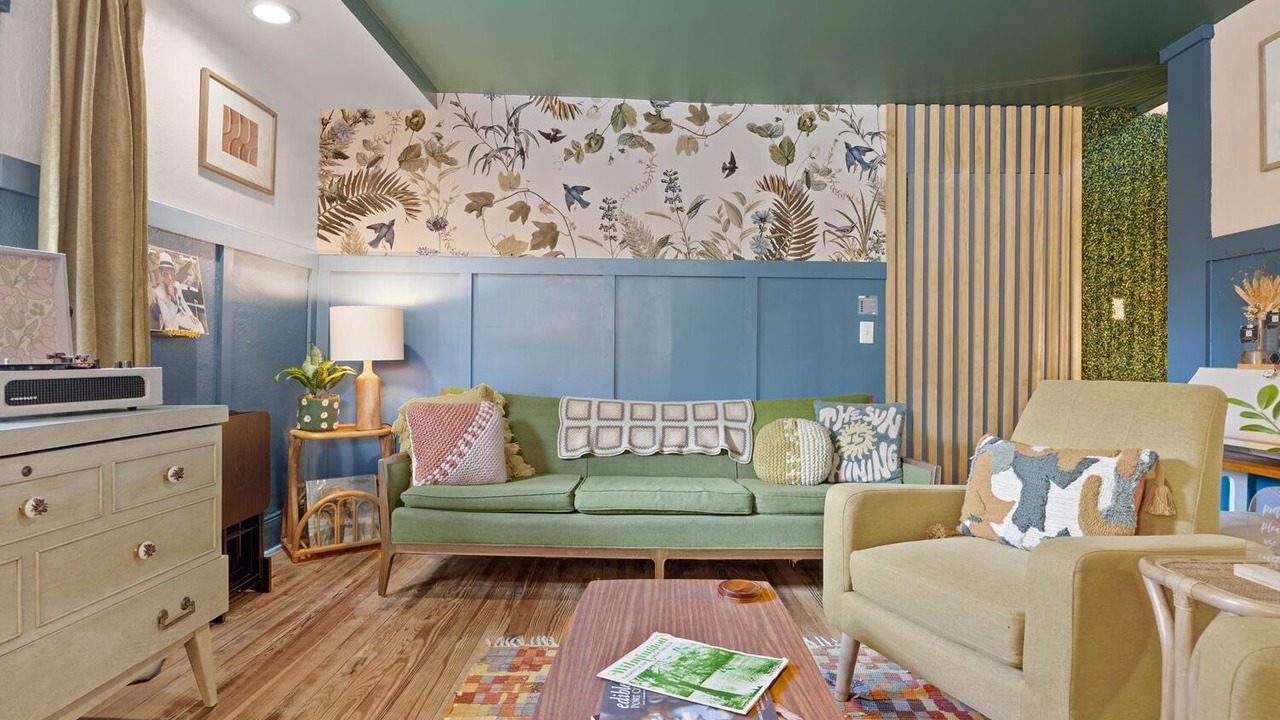 Photo of Livingroom in Wilmington Historic District