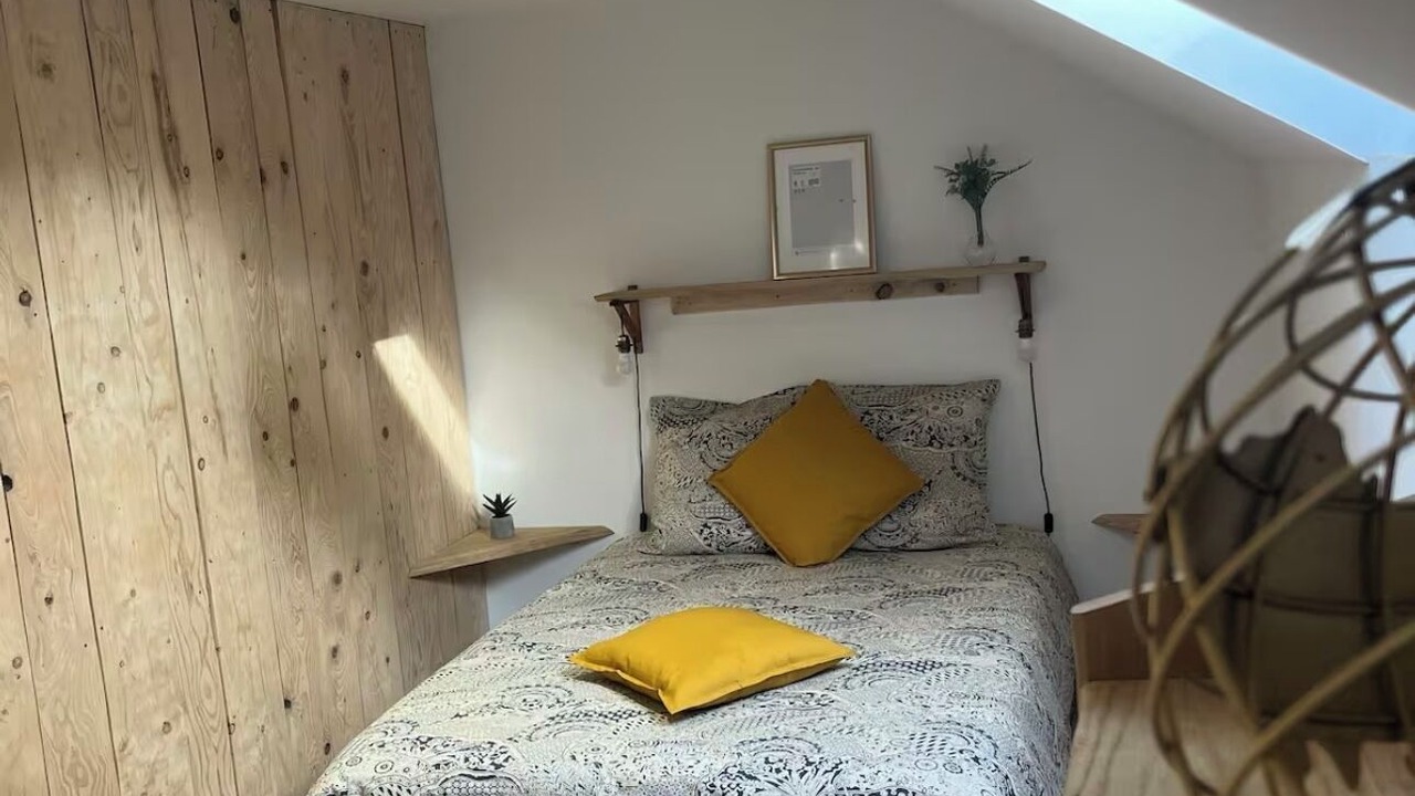 Photo of Bedroom in Saint-Martin-des-Pezerits