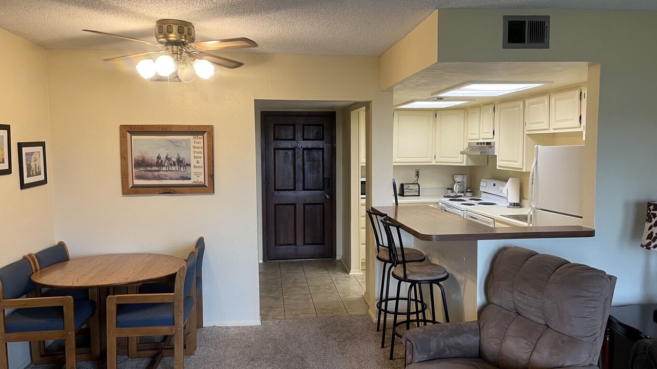 Photo of Livingroom in Runaway Bay