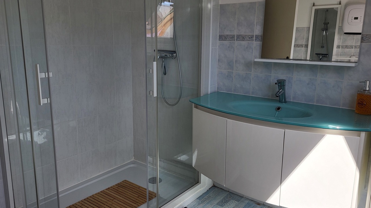 Photo of Bathroom in Plomodiern