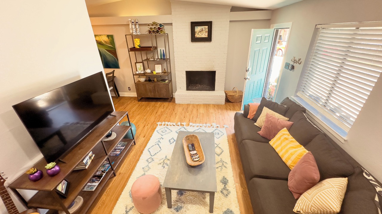 Photo of Livingroom in Parker Lane