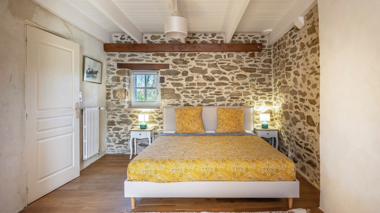 Photo of Bedroom in Saint-Suliac