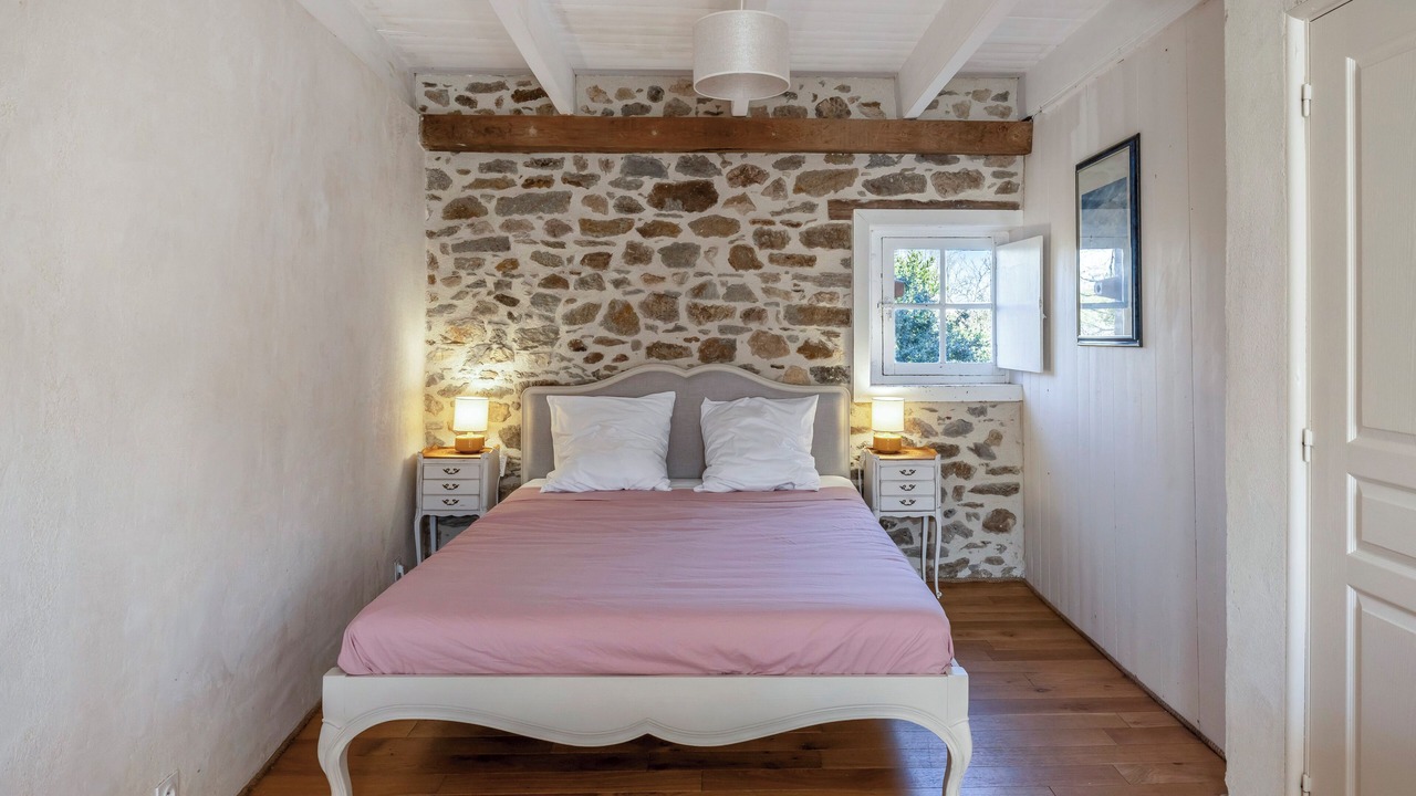 Photo of Bedroom in Saint-Suliac