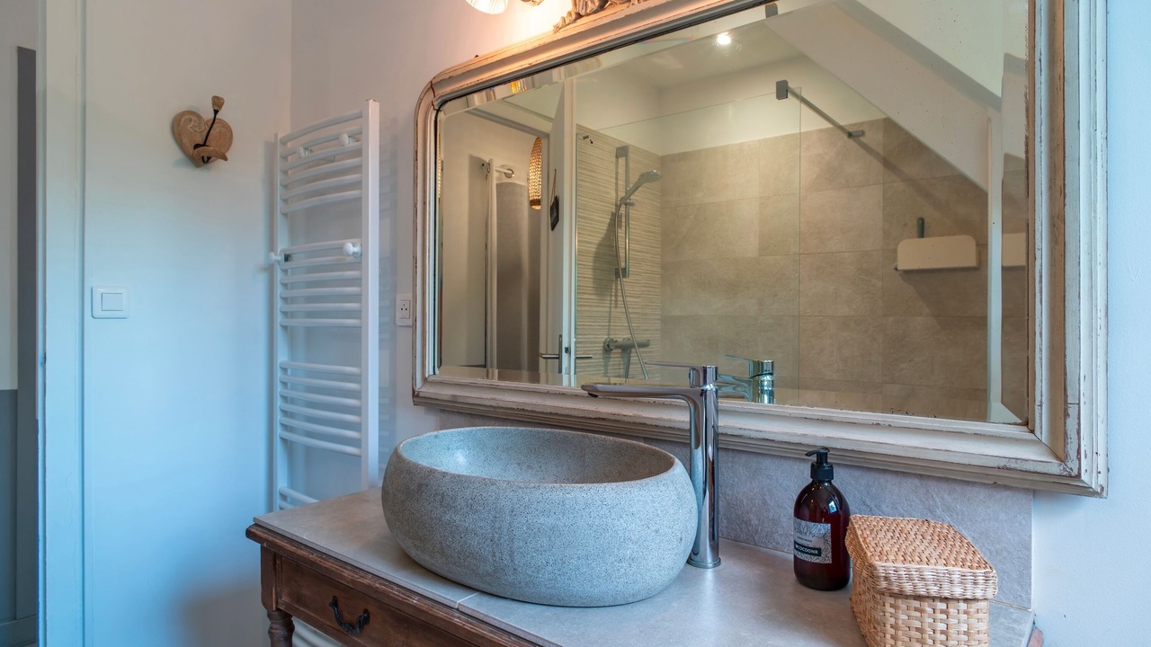 Photo of Bathroom in Carnac