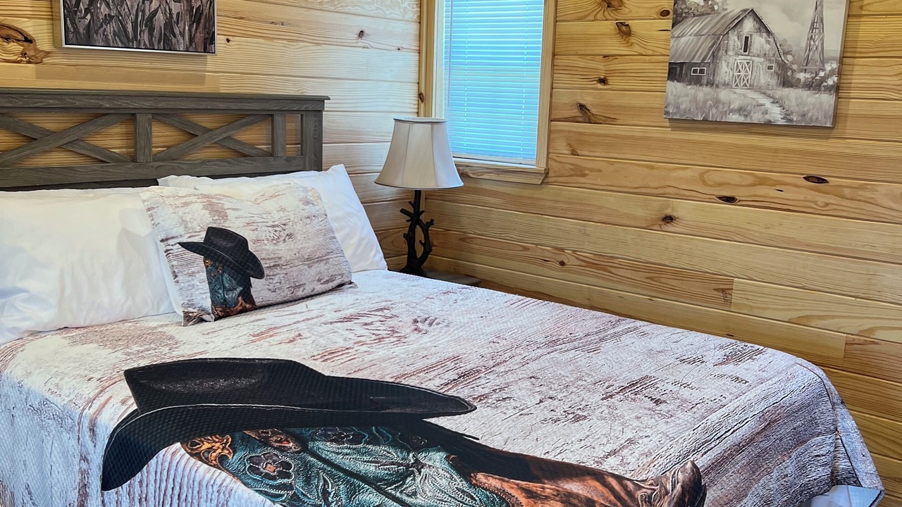 Photo of Bedroom in Paige