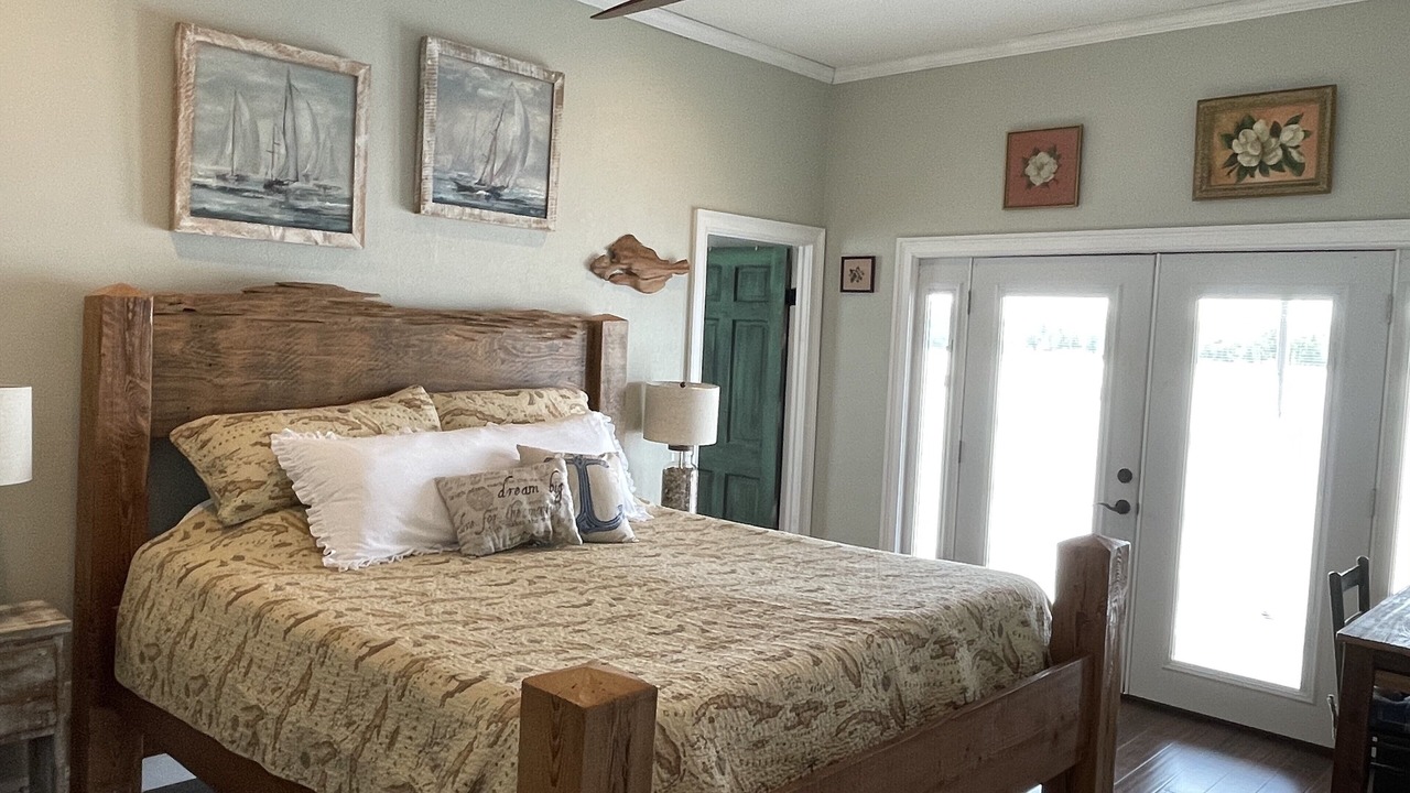 Photo of Bedroom in Morgan City