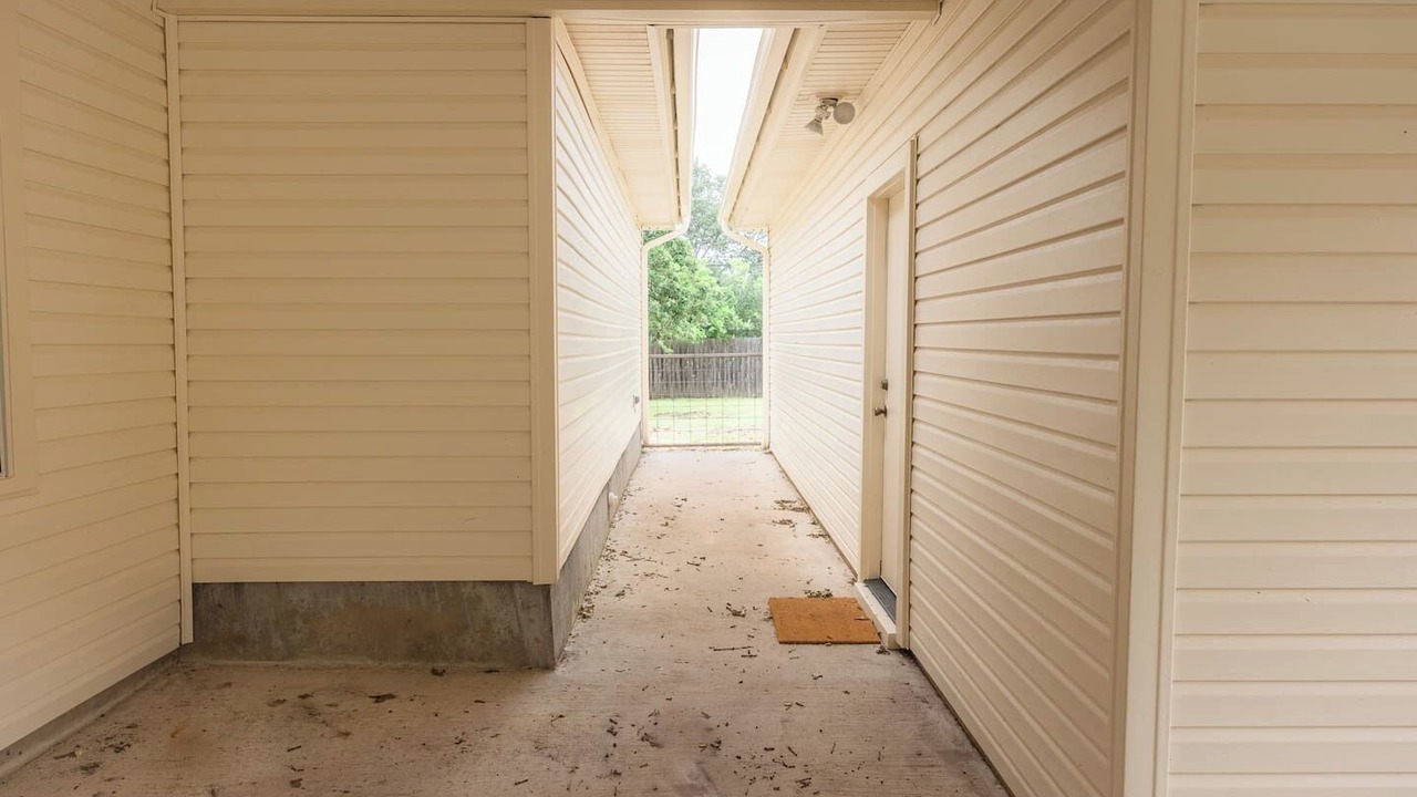 Photo of Others in Country Club Estates