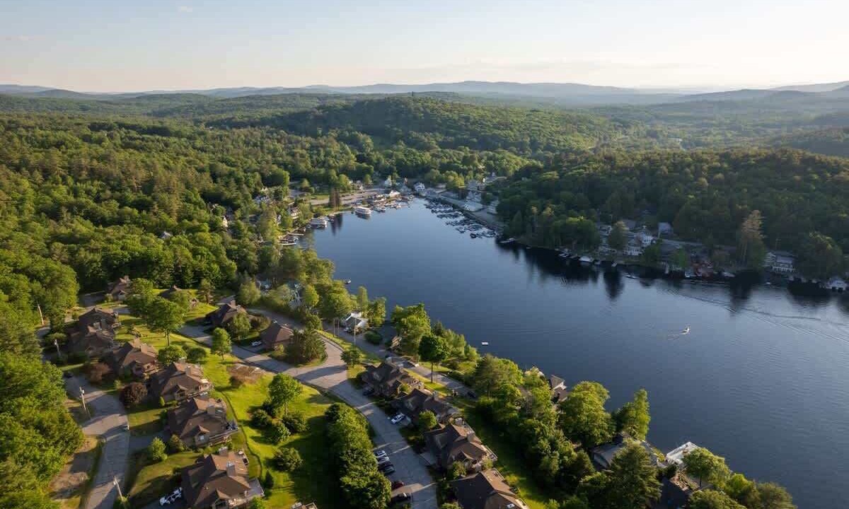 Photo of Others in Sunapee