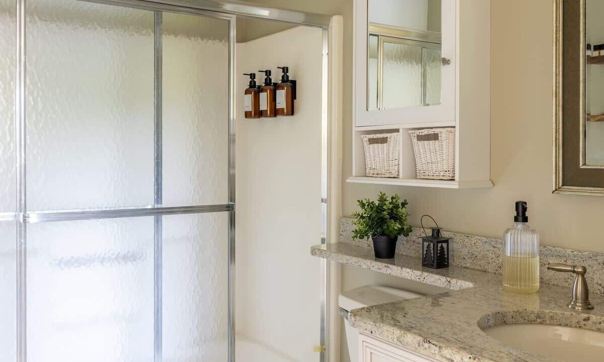 Photo of Bathroom in Sunapee