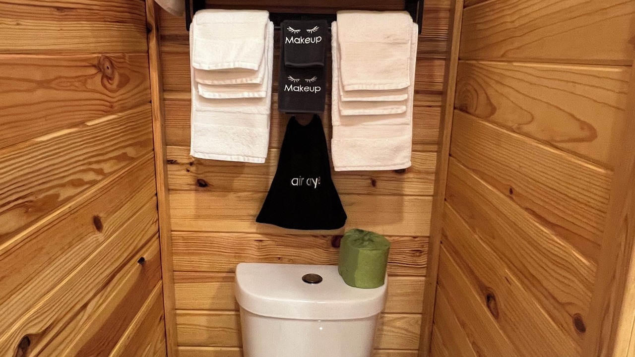 Photo of Bathroom in Lee County