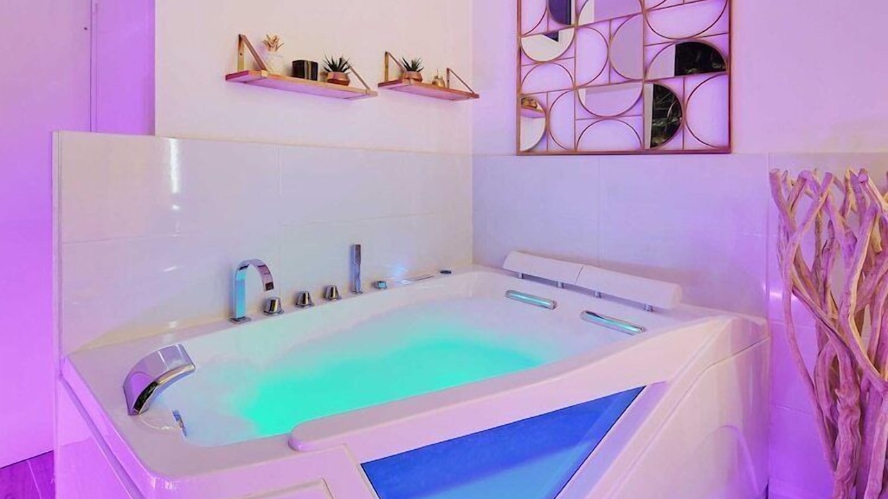 Photo of Bathroom in Pigalle