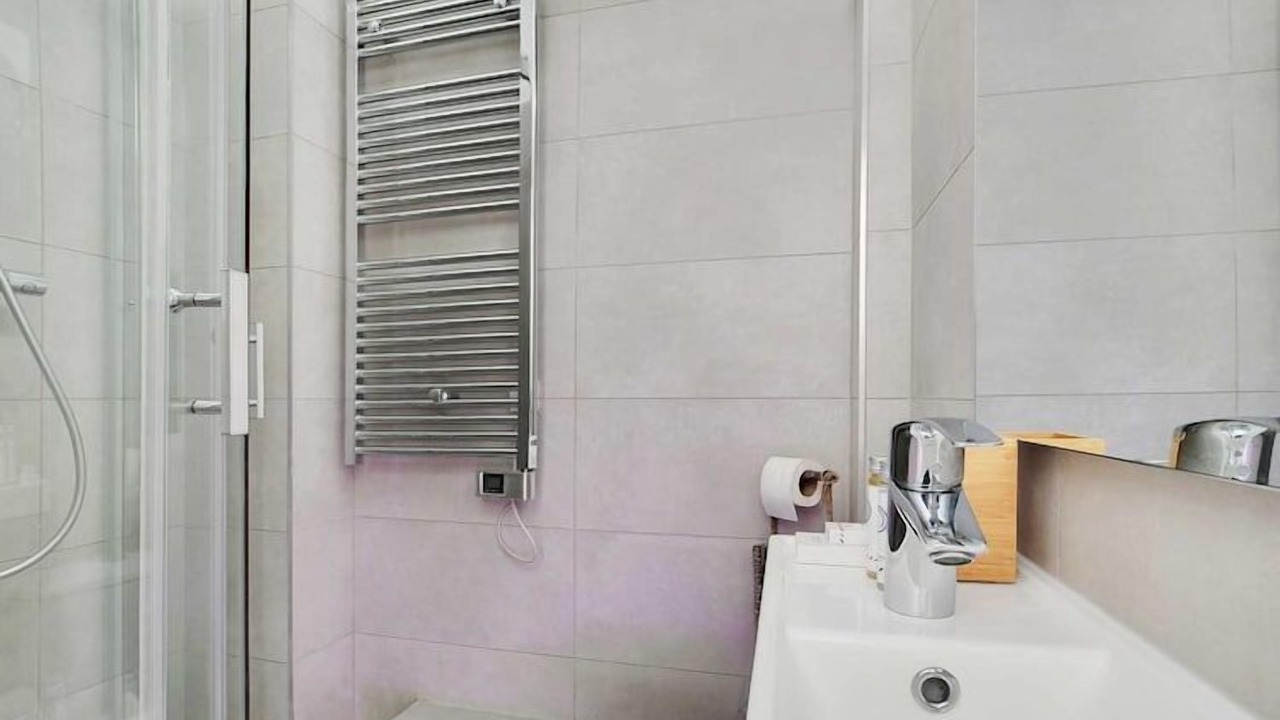 Photo of Bathroom in Pigalle