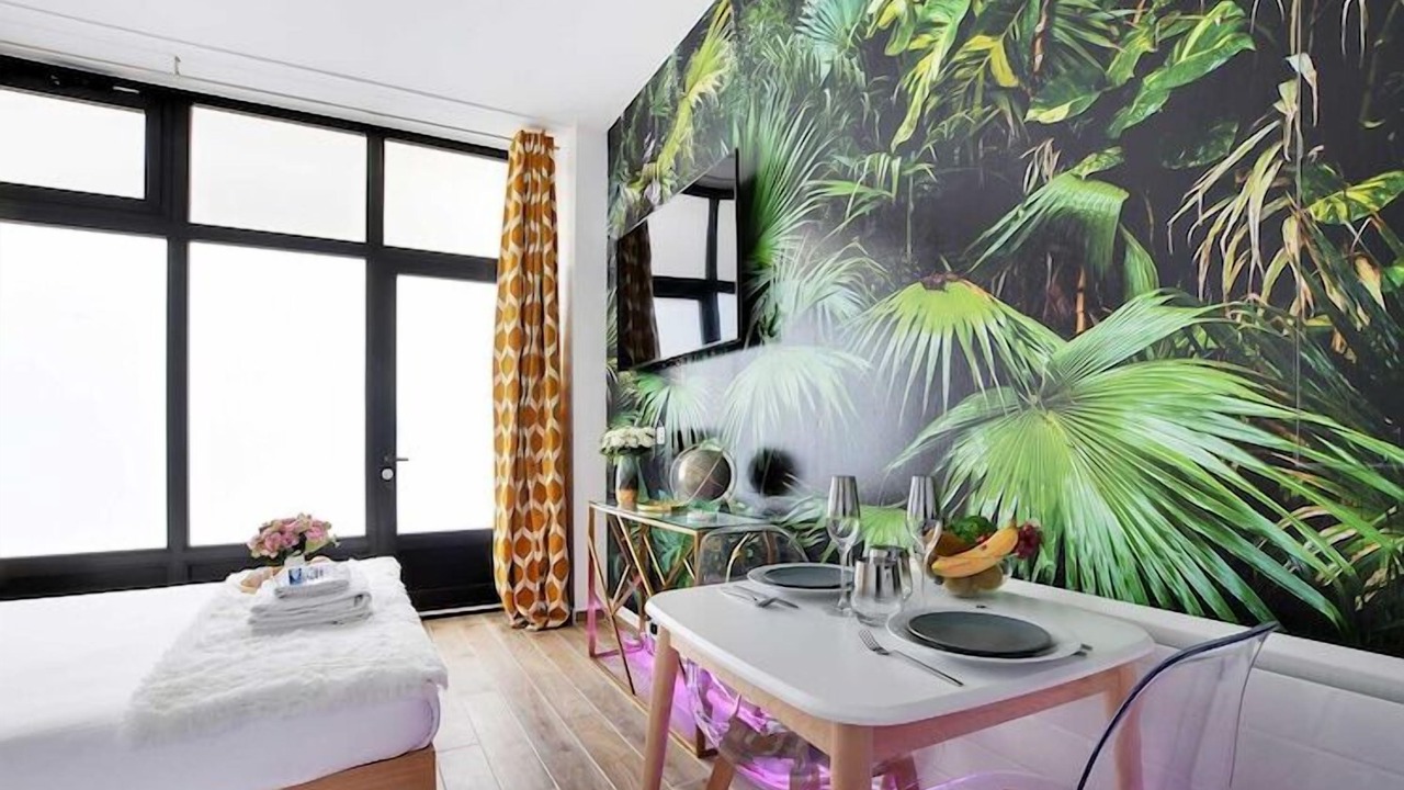 Photo of Bedroom in Pigalle