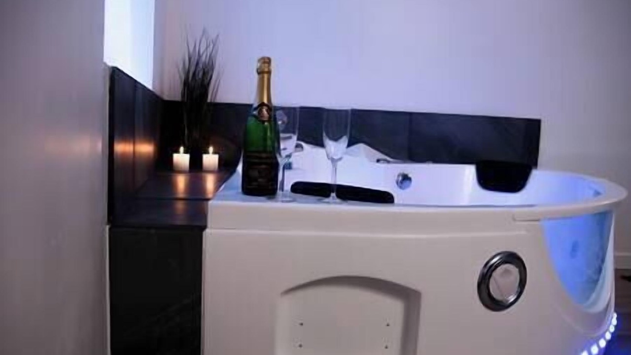 Photo of Bathroom in Moulins