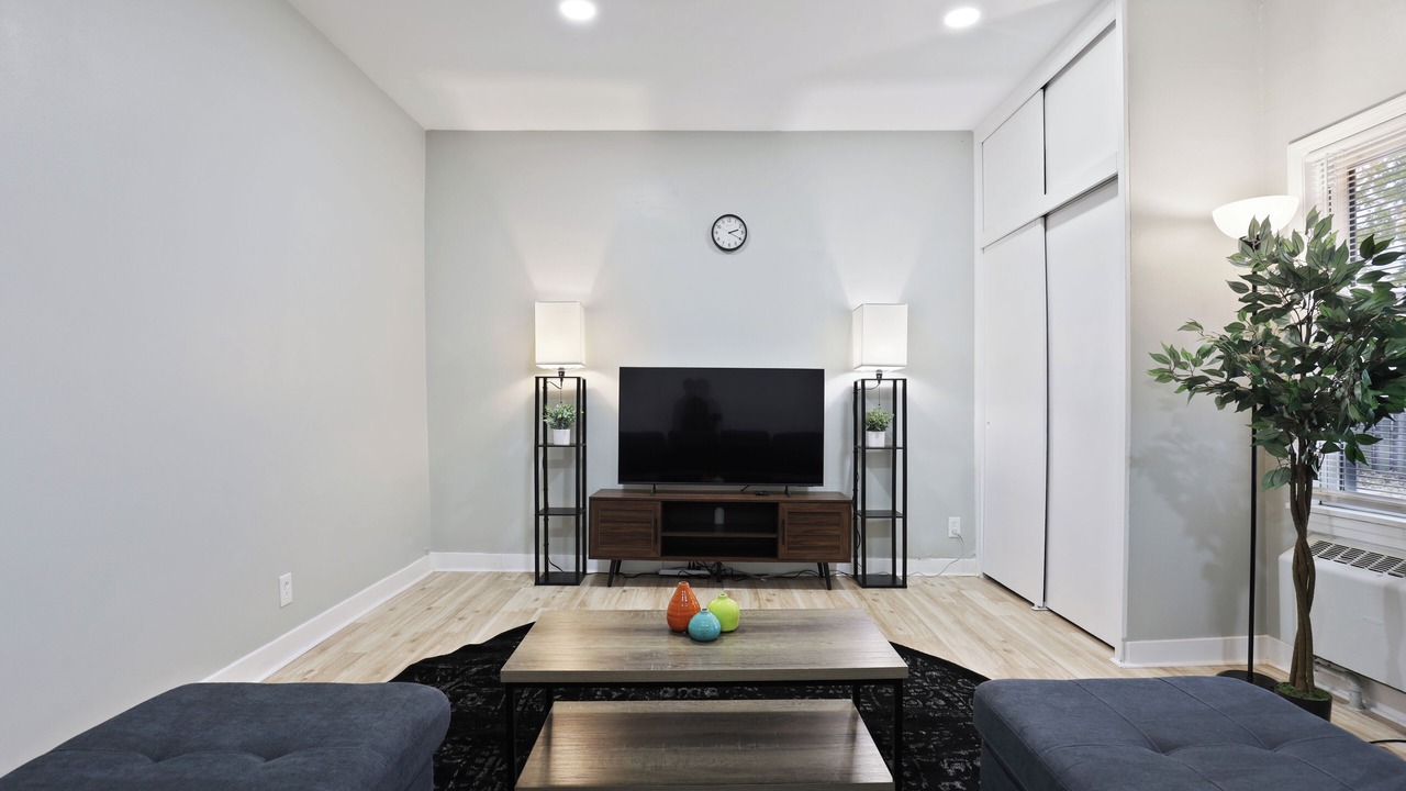 Photo of Livingroom in Forest Park