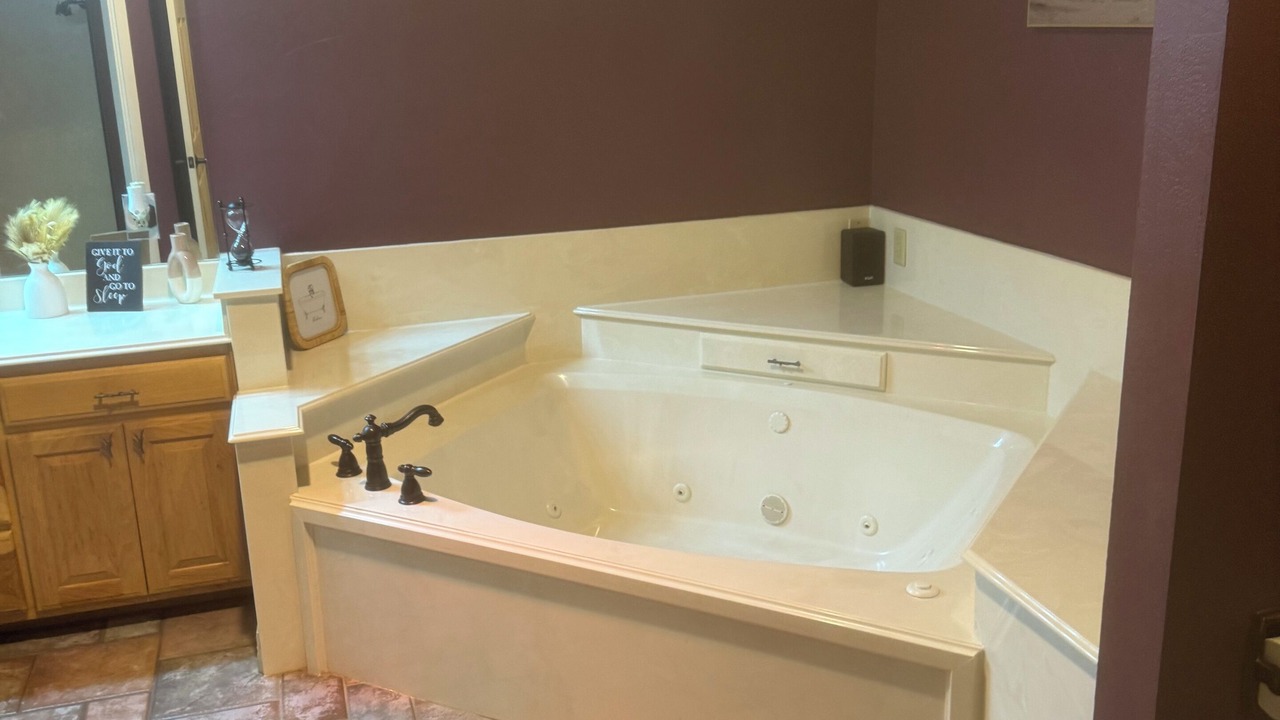 Photo of Bathroom in Whitehouse