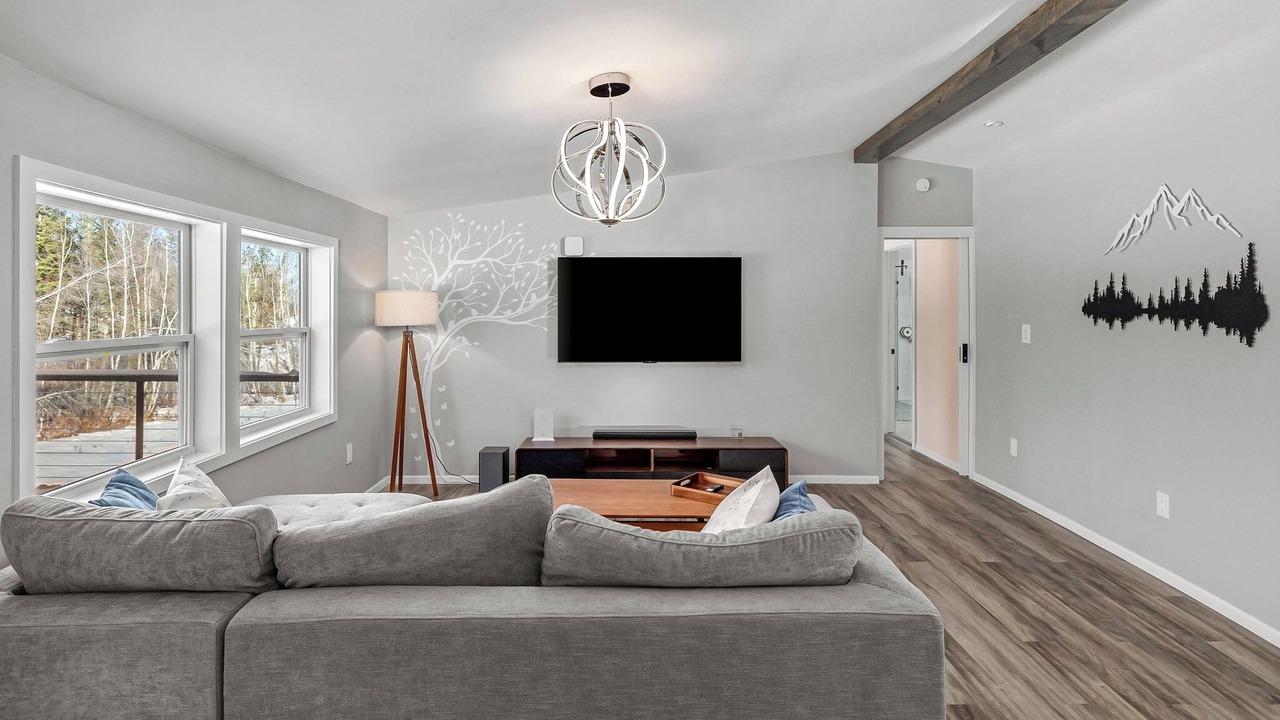 Photo of Livingroom in Newport