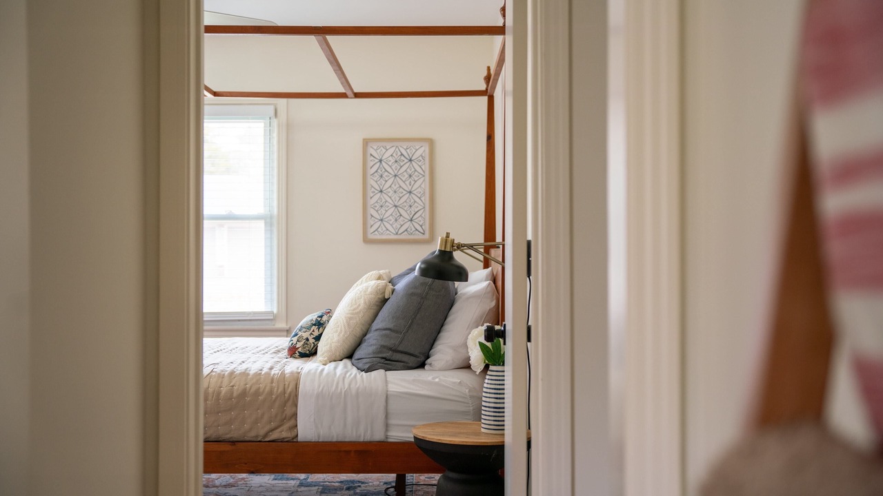 Photo of Bedroom in Nall Hills