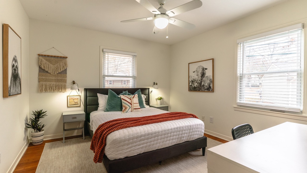 Photo of Bedroom in Nall Hills