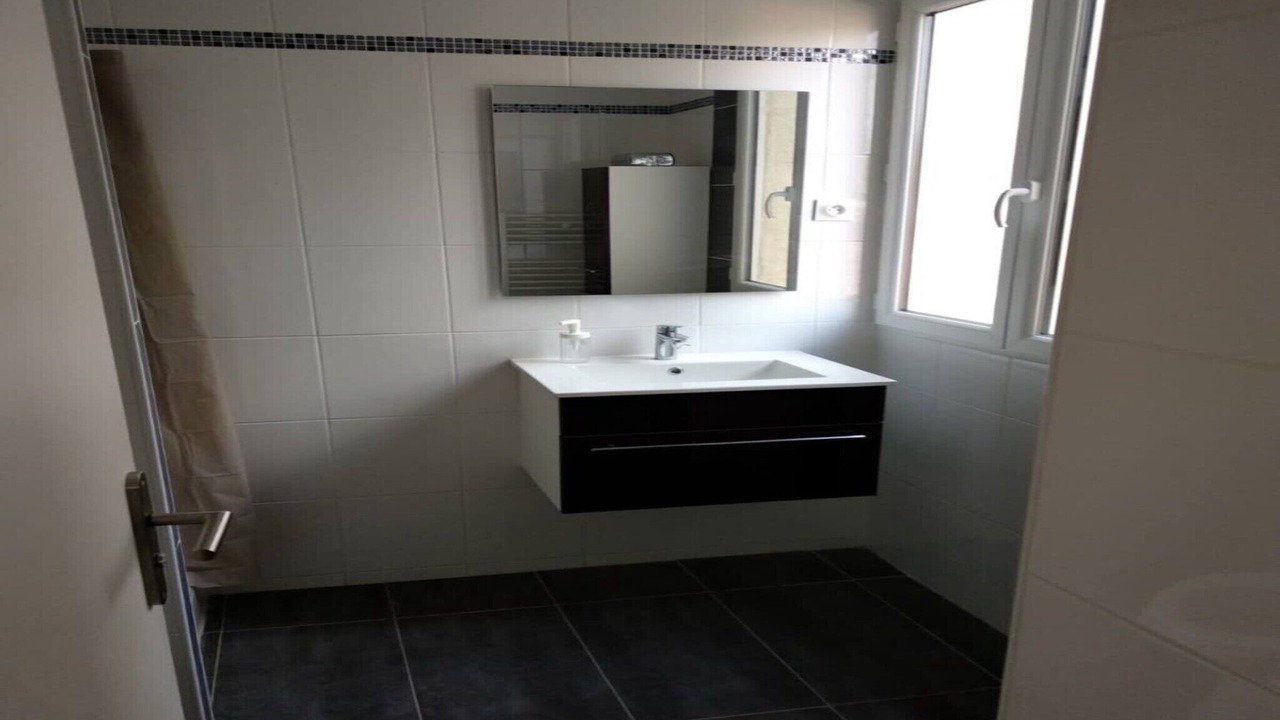 Photo of Bathroom in Malakoff