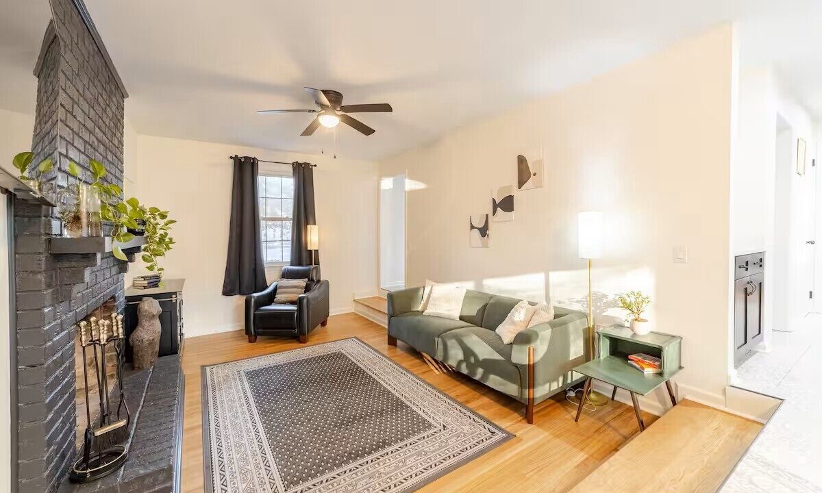 Photo of Livingroom in North Charleston