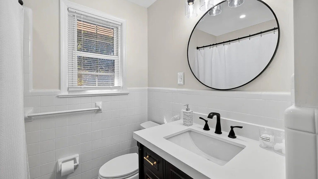 Photo of Bathroom in North Charleston