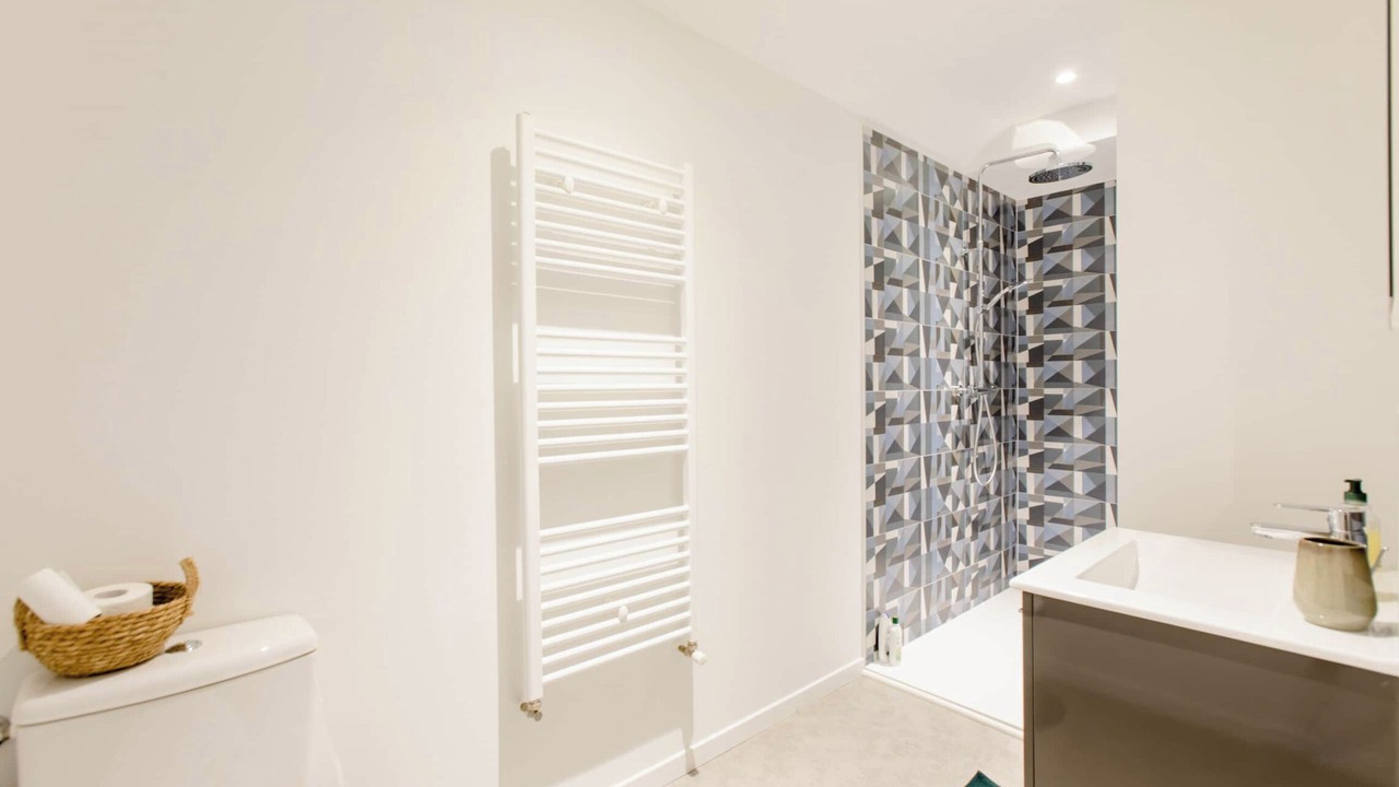 Photo of Bathroom in Gainneville