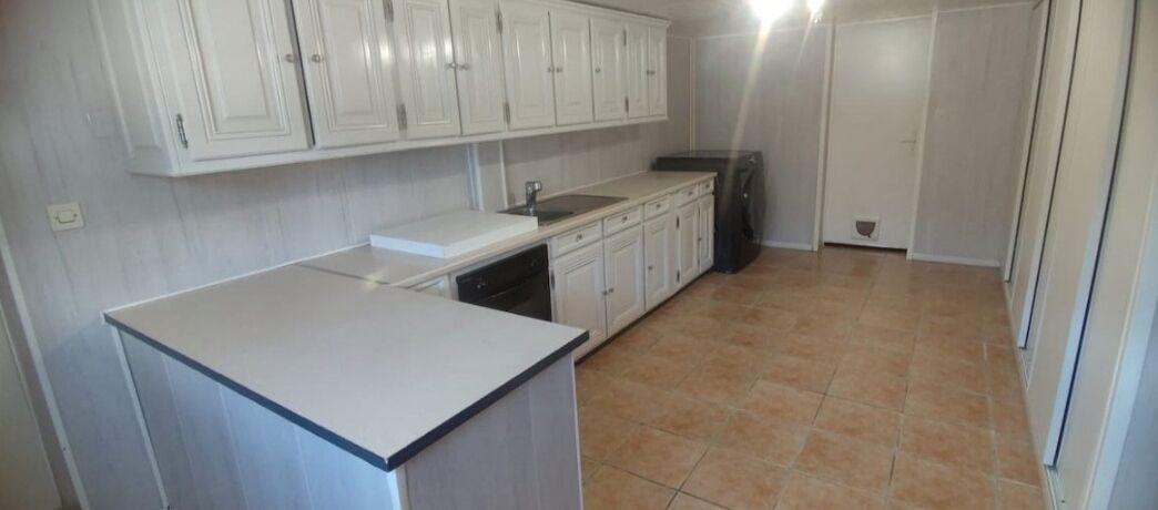 Photo of Kitchen in Auvilliers-en-Gatinais