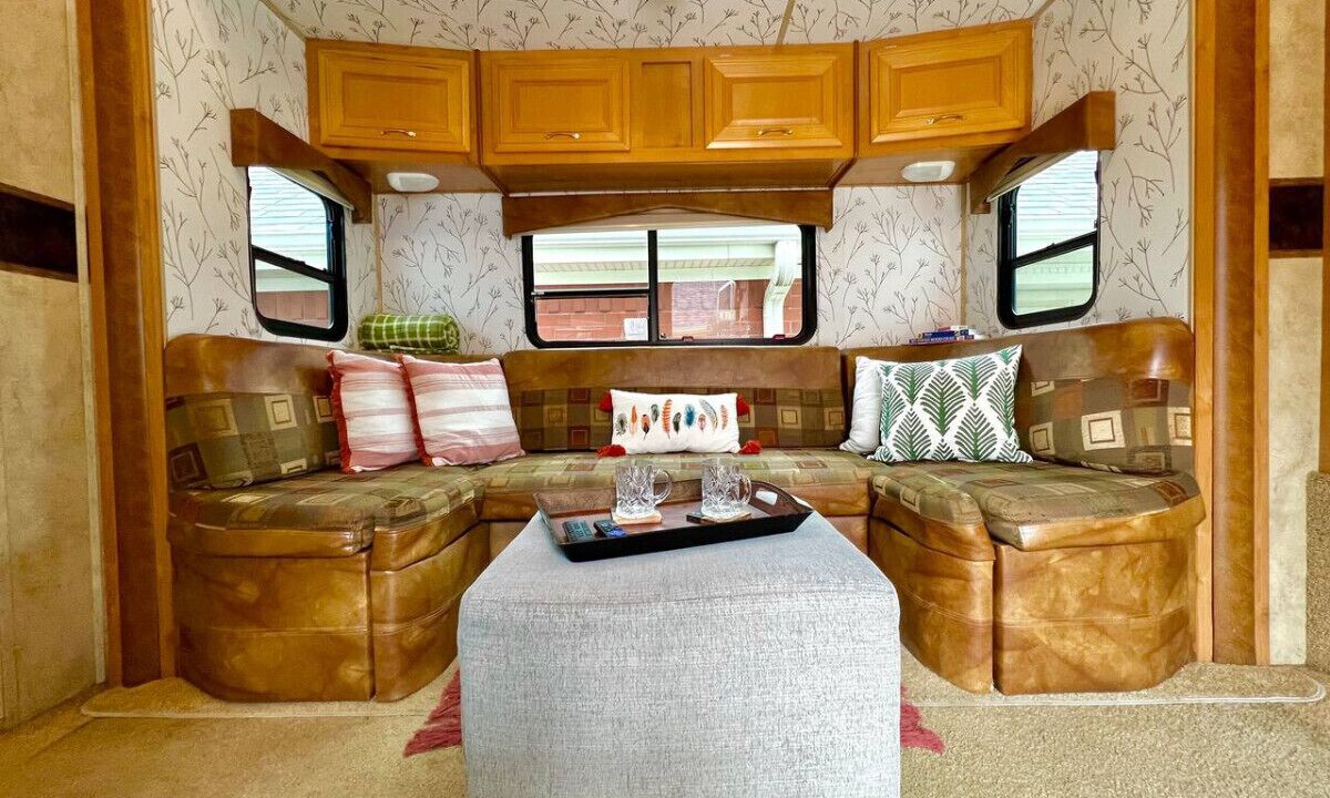 Photo of Livingroom in Leon Junction