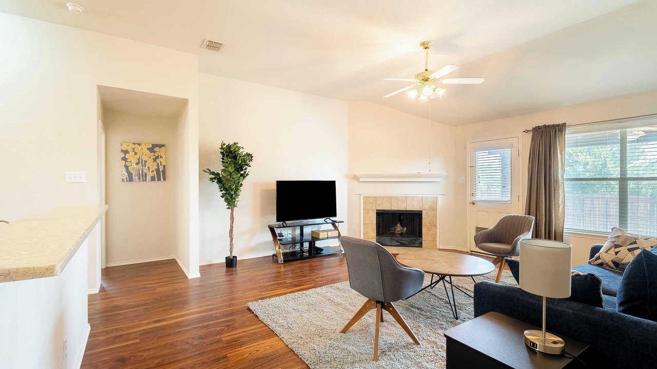 Photo of Livingroom in Denton