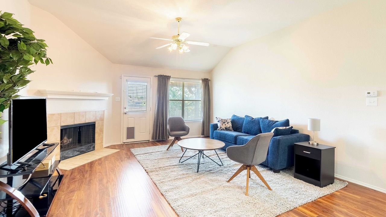 Photo of Livingroom in Denton