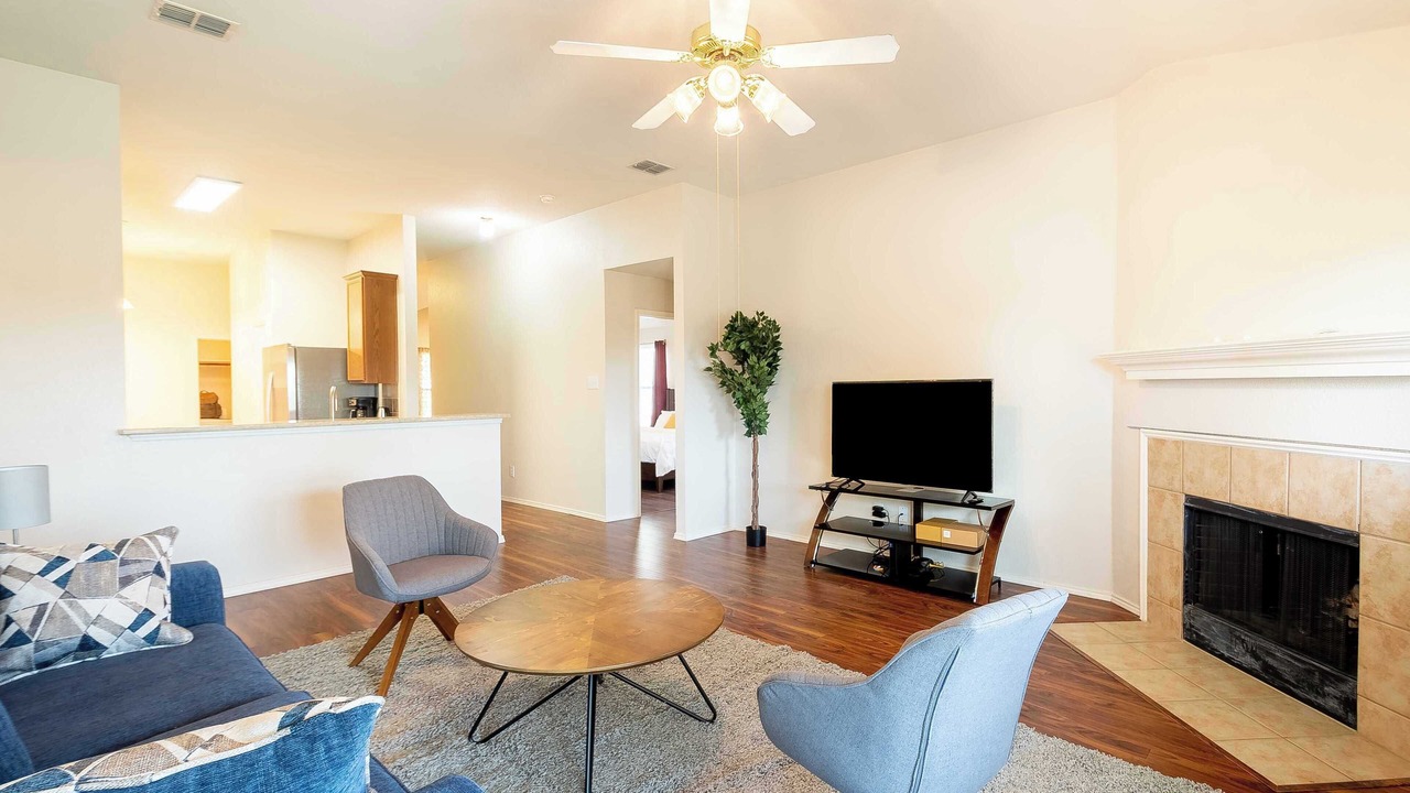 Photo of Livingroom in Denton