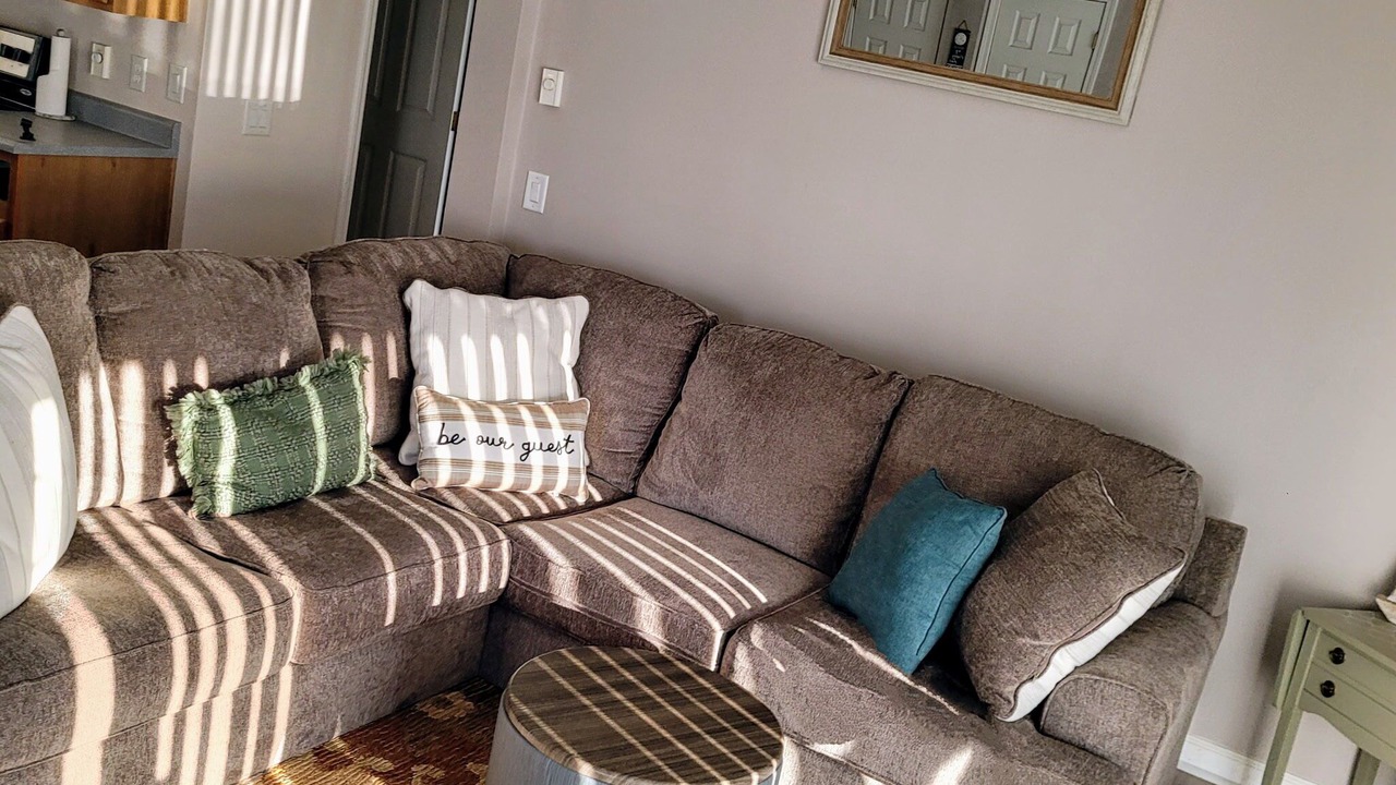 Photo of Livingroom in King Ferry