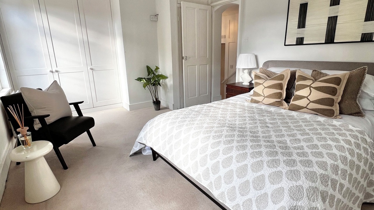 Photo of Bedroom in Parsons Green and Walham